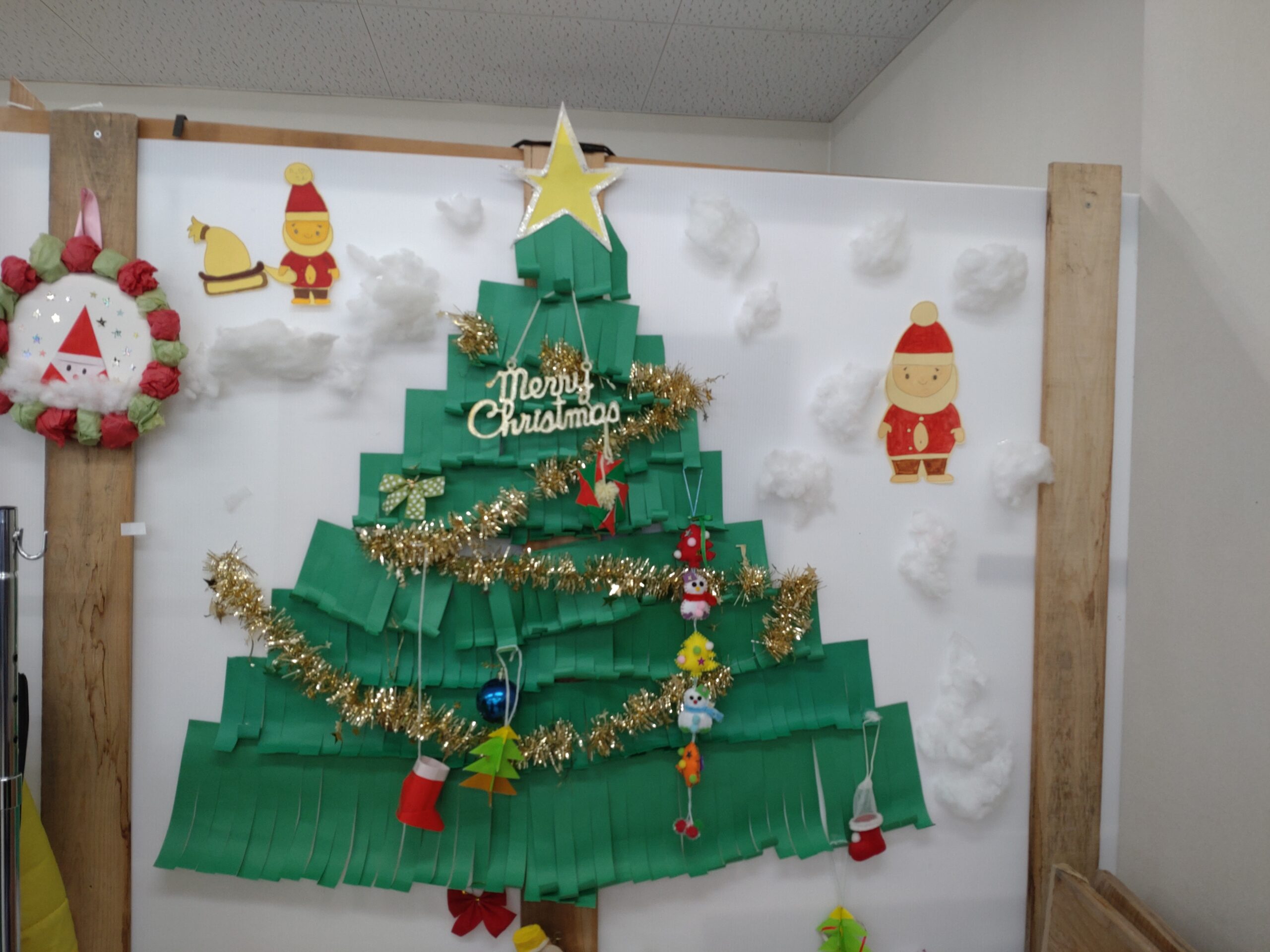 クリスマスオーナメントづくりに挑戦！！